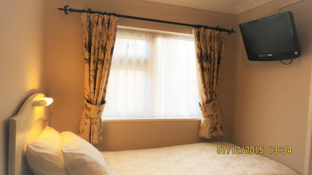 Hunters Lodge Guest House Southampton Luaran gambar